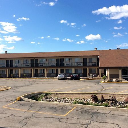 Econo Lodge Beaver Luaran gambar