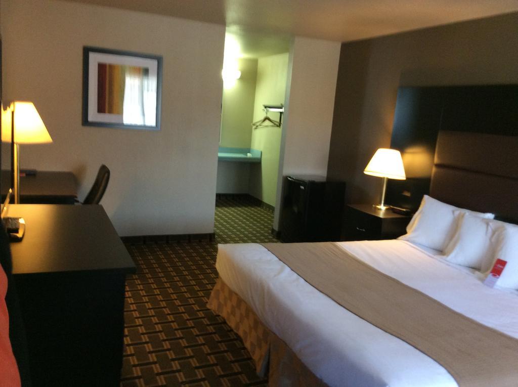 Econo Lodge Beaver Luaran gambar