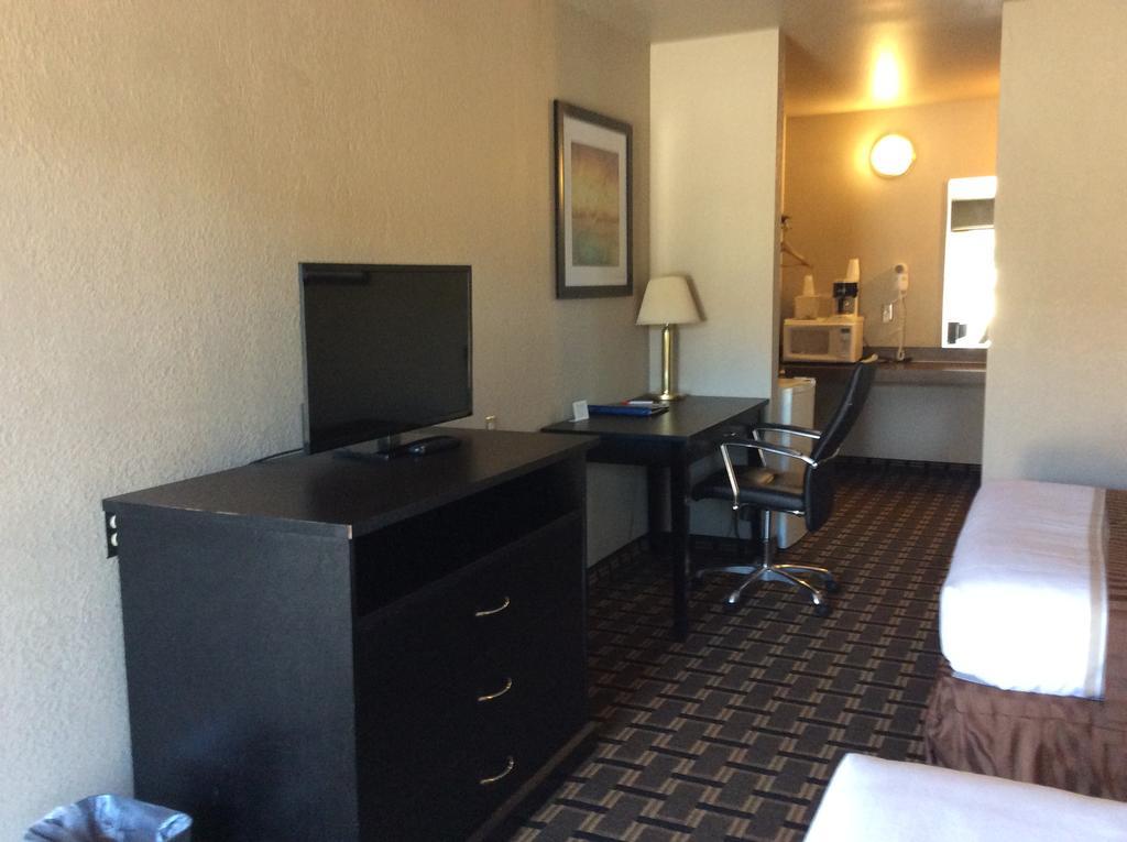 Econo Lodge Beaver Luaran gambar