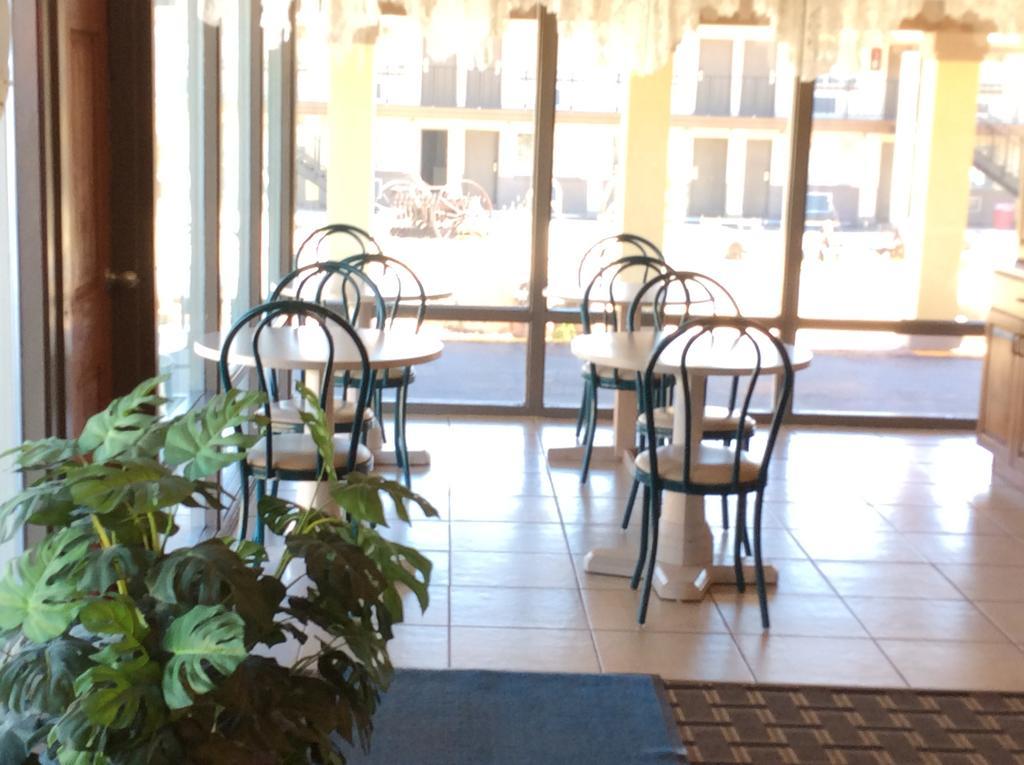 Econo Lodge Beaver Luaran gambar