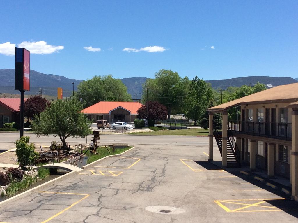 Econo Lodge Beaver Luaran gambar