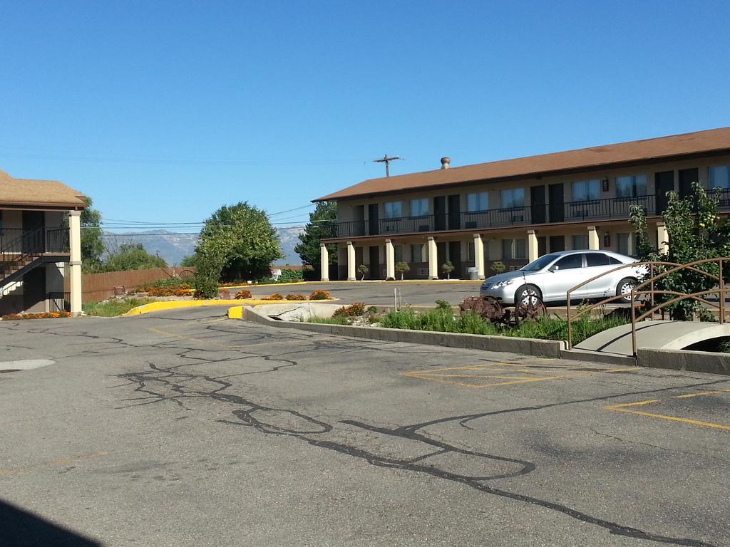 Econo Lodge Beaver Luaran gambar