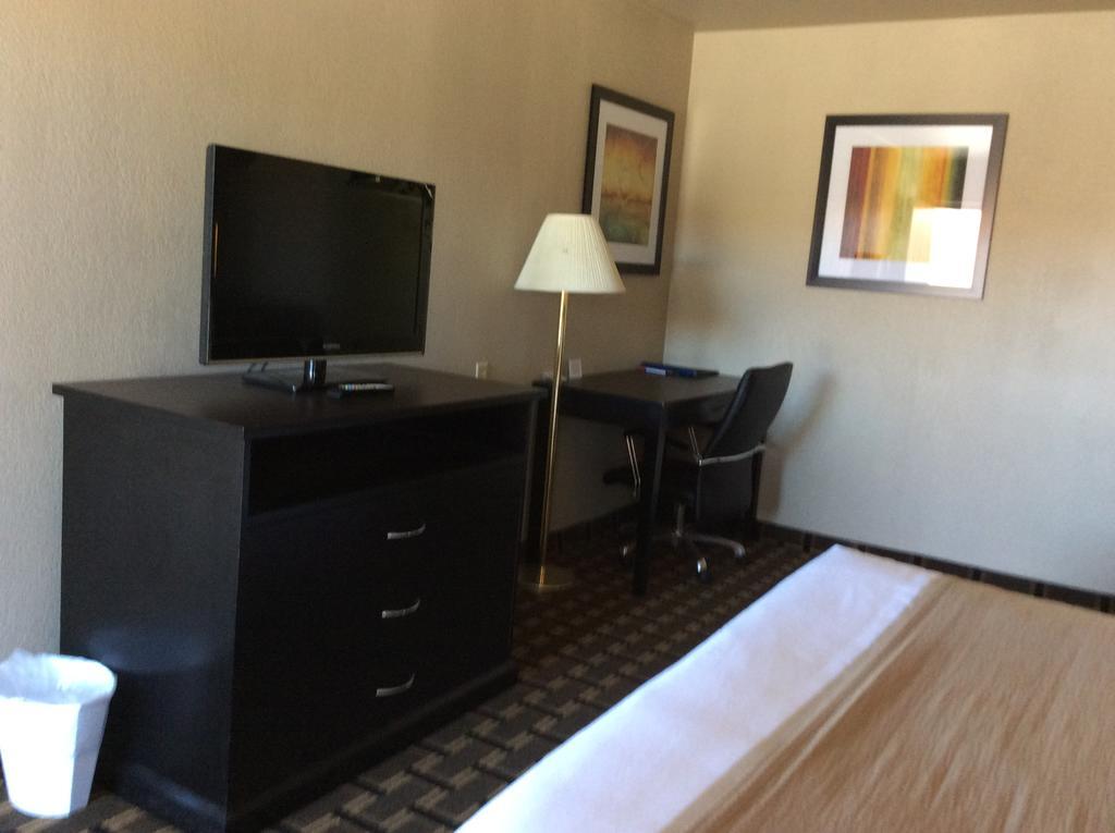 Econo Lodge Beaver Luaran gambar
